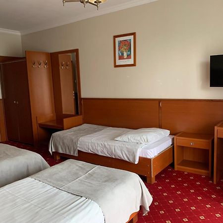 Hotel Albatros Serwy ภายนอก รูปภาพ