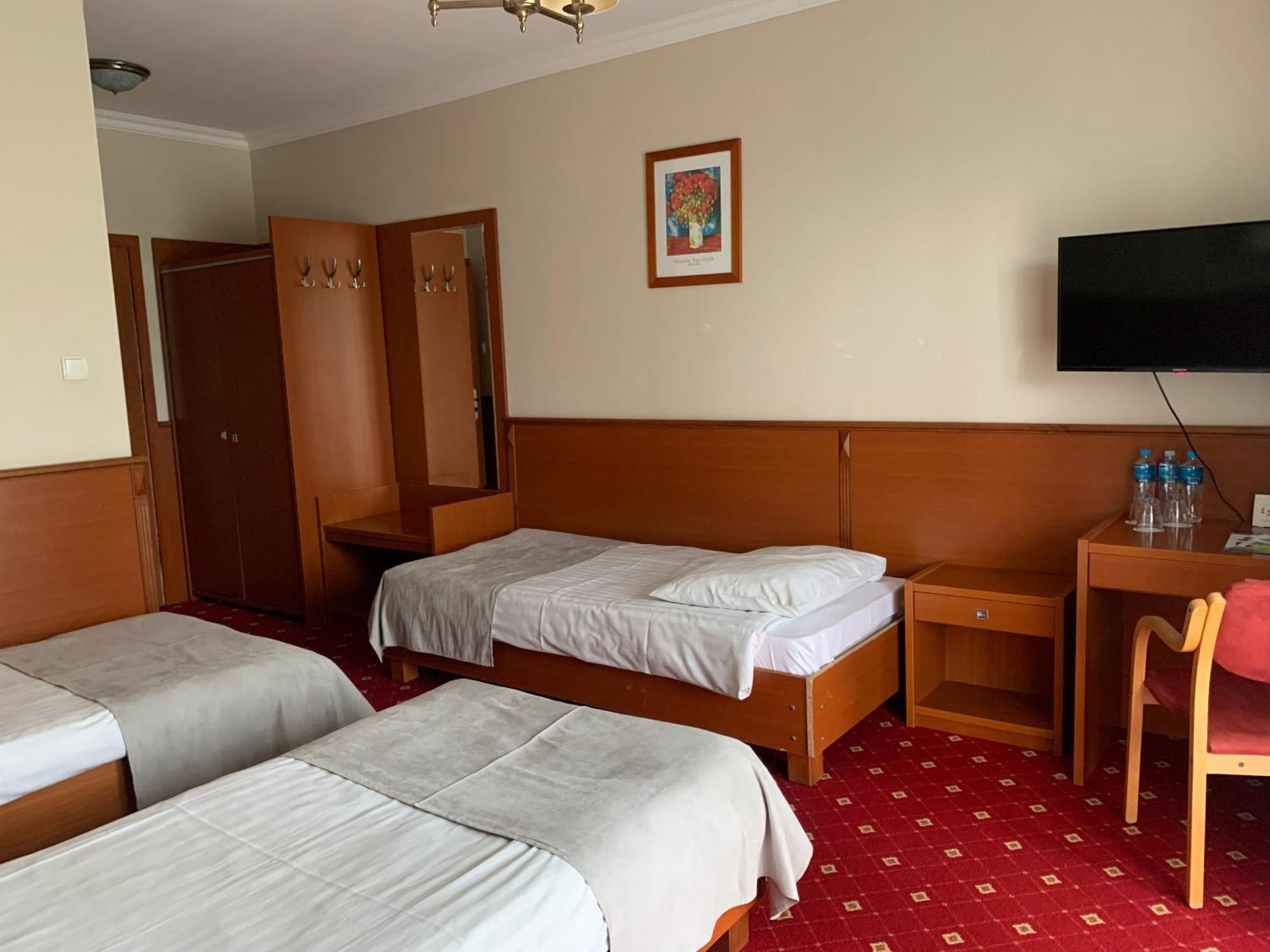 Hotel Albatros Serwy ภายนอก รูปภาพ