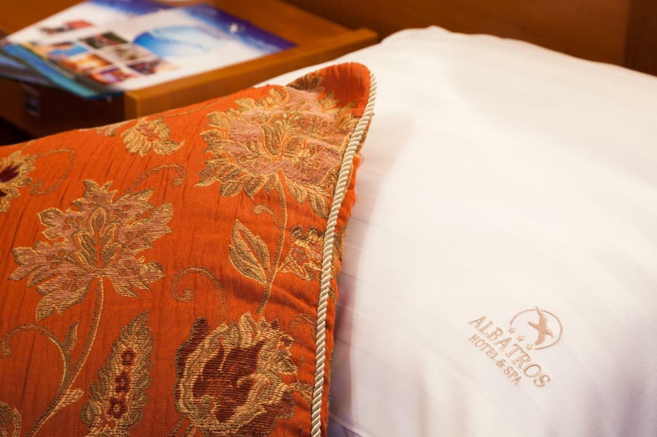 Hotel Albatros Serwy ภายนอก รูปภาพ