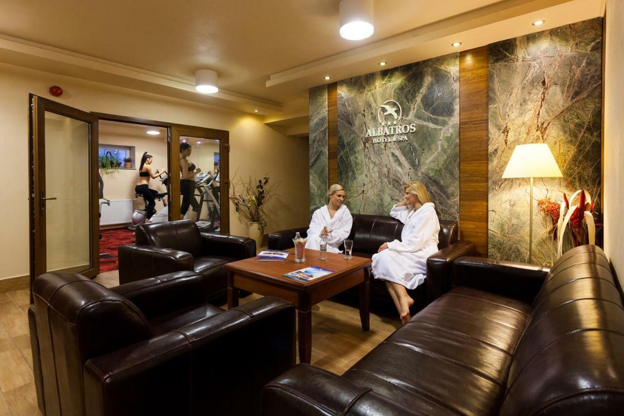 Hotel Albatros Serwy ภายนอก รูปภาพ